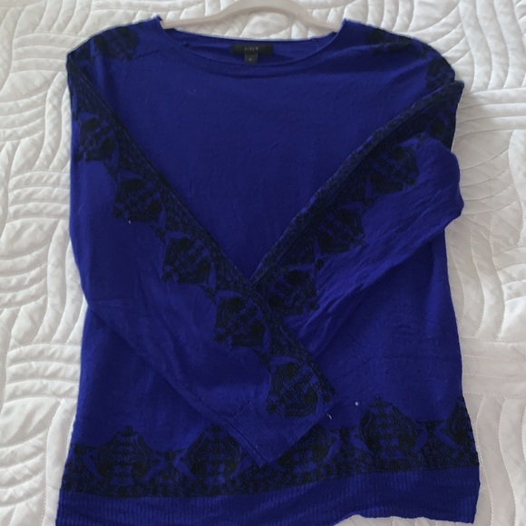 ❌Donated 08/0723 ❤️J.Crew Merino Wool, light weight, embroidered design sweater - Picture 2 of 5